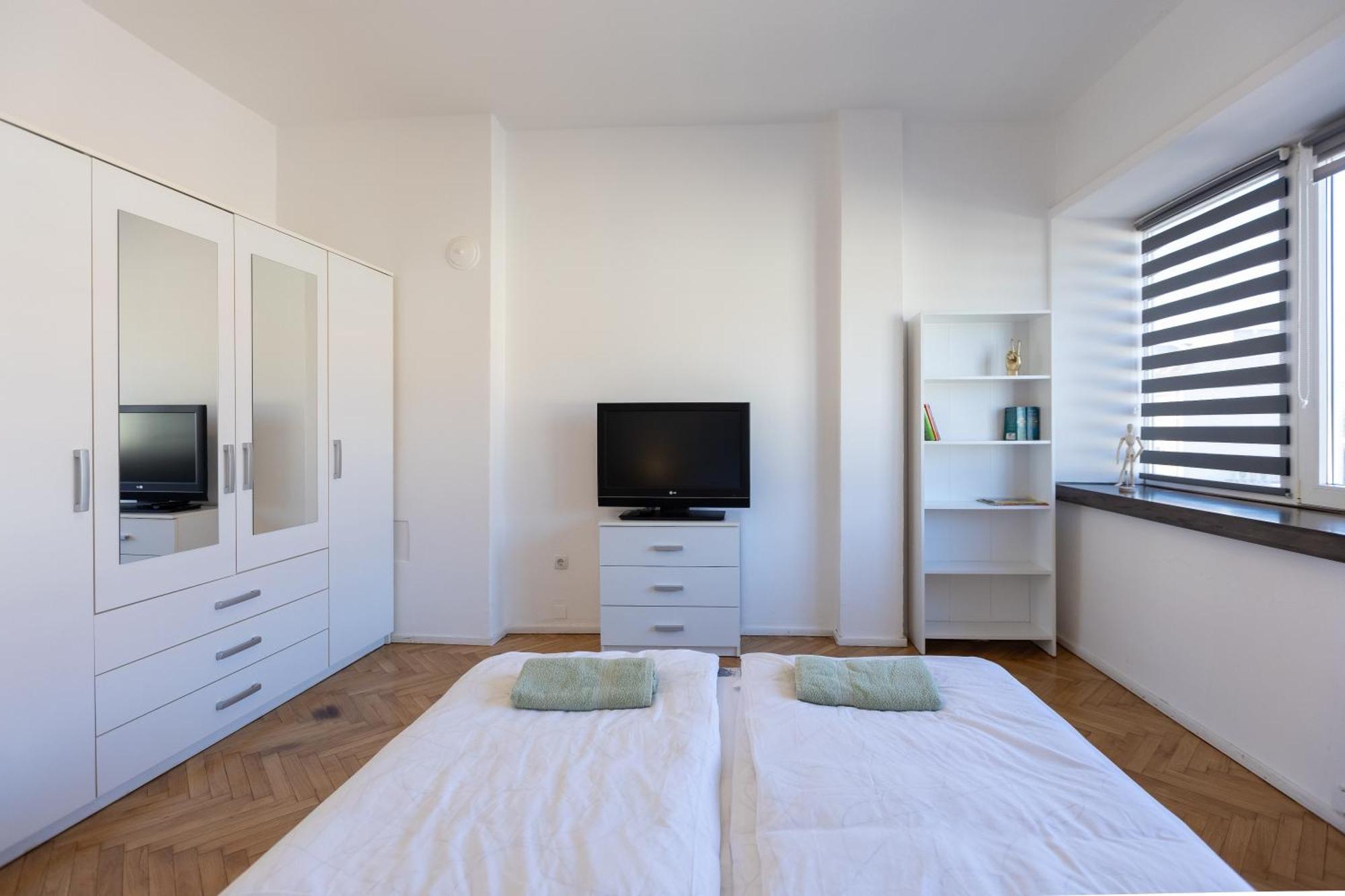 Ferienwohnung 1Bdr Flat In Center Of Sofia Vitoshka Blvd Exterior foto